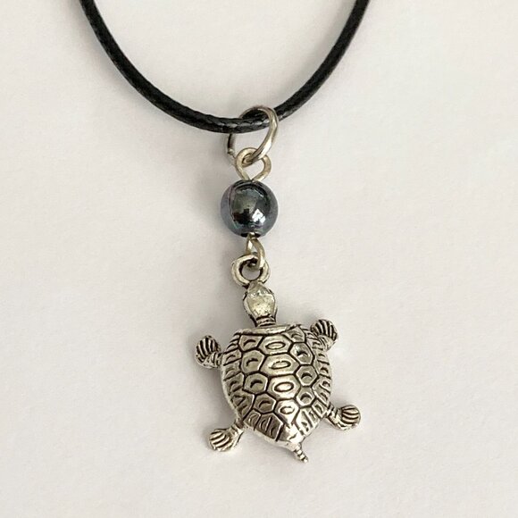 Pearl Bead Sea Turtle Necklace Silver Tone Nautical Island Beach Black Cord 17" - Picture 6 of 8
